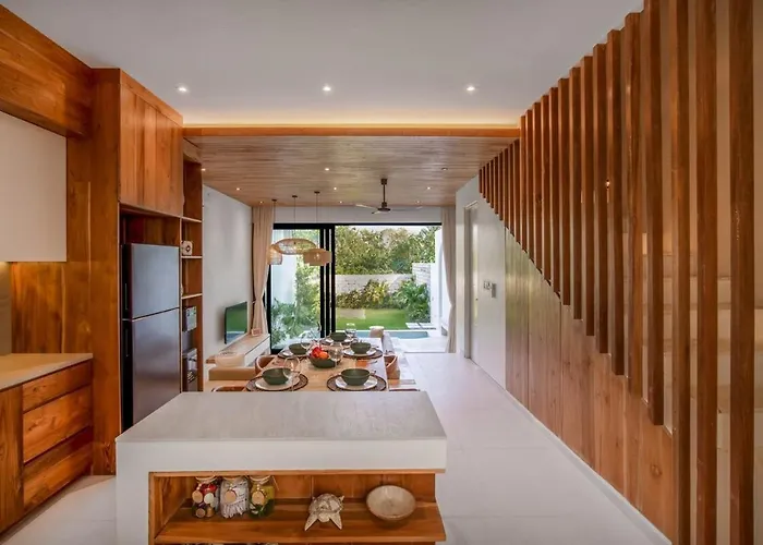 Six Palm 1 - 2br Rooftop Near Padang Beach, Uluwatu Villa *