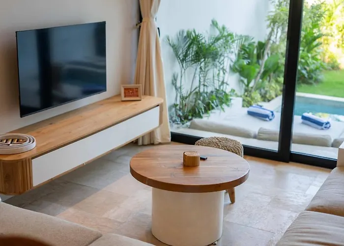 Six Palm 1 - 2br Rooftop Near Padang Beach, Uluwatu Villa *