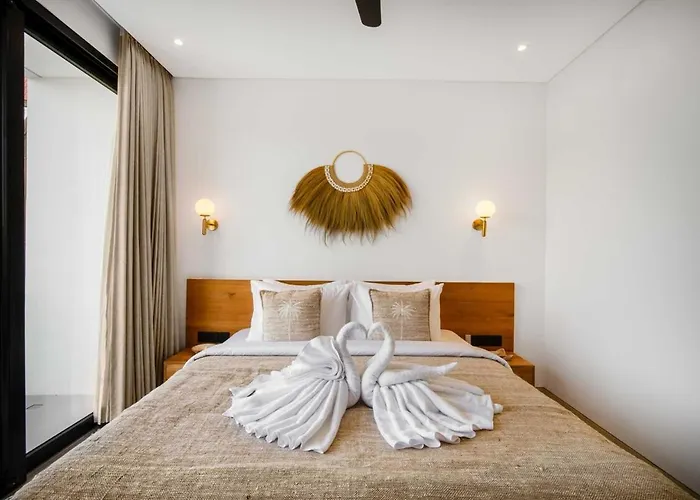 Six Palm 1 - 2br Rooftop Near Padang Beach, Uluwatu Villa