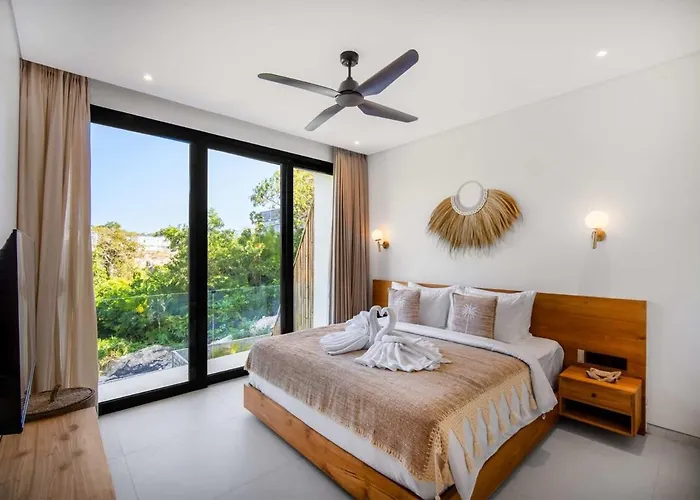Villa Six Palm 1 - 2br Rooftop Near Padang Beach, Uluwatu *