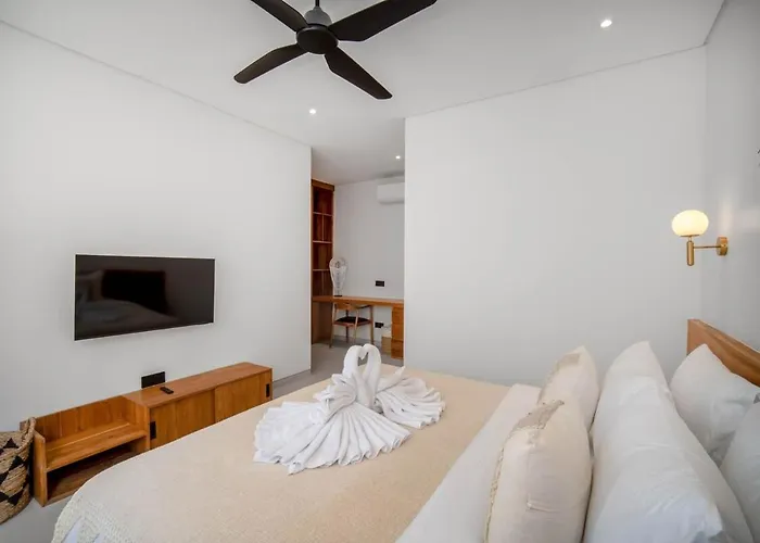 Villa Six Palm 1 - 2br Rooftop Near Padang Beach, Uluwatu *