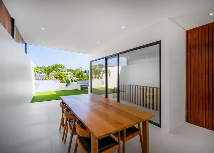 Six Palm 1 - 2br Rooftop Near Padang Beach, Uluwatu Pecatu (Bali)