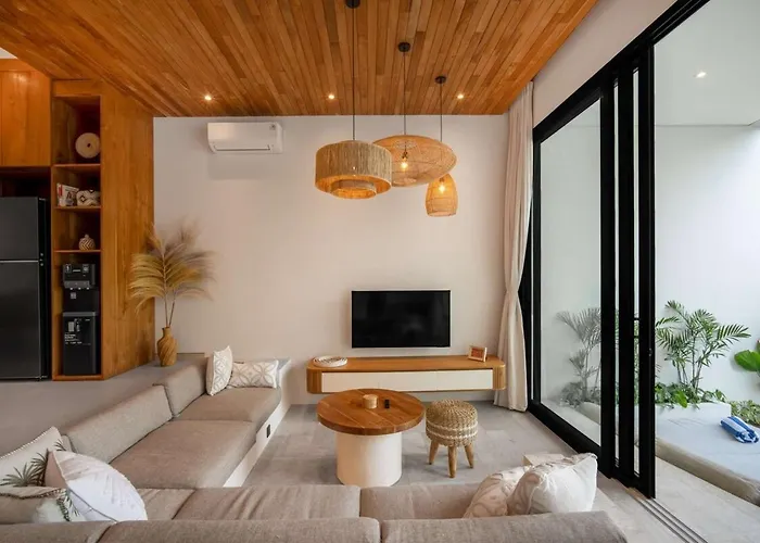 Six Palm 1 - 2br Rooftop Near Padang Beach, Uluwatu Villa