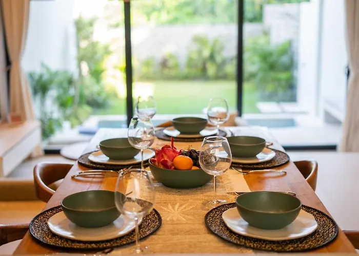 Villa Six Palm 1 - 2br Rooftop Near Padang Beach, Uluwatu *