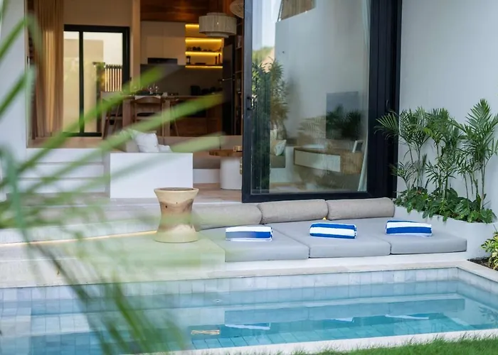 Six Palm 1 - 2br Rooftop Near Padang Beach, Uluwatu