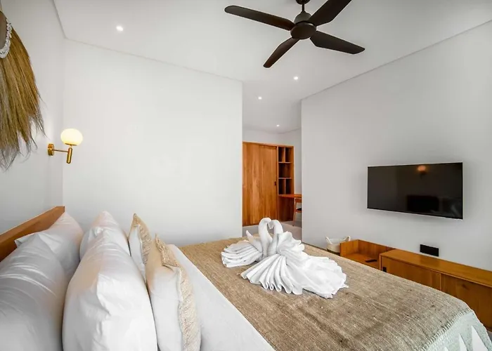 Villa Six Palm 1 - 2br Rooftop Near Padang Beach, Uluwatu Pecatu (Bali)