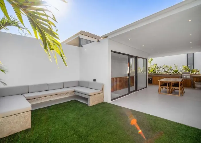 Six Palm 1 - 2br Rooftop Near Padang Beach, Uluwatu Villa Pecatu (Bali)